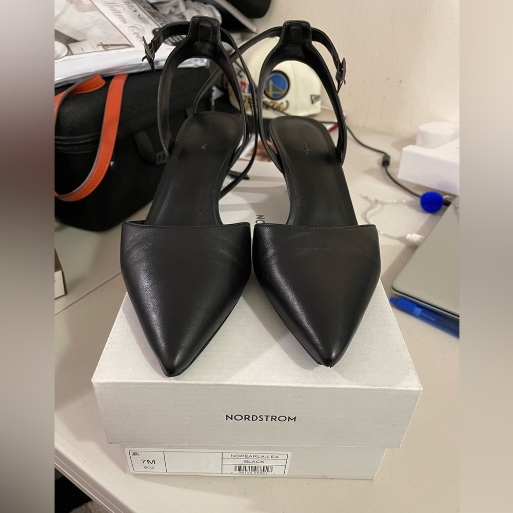 Nordstrom heels size 7 worn once with box